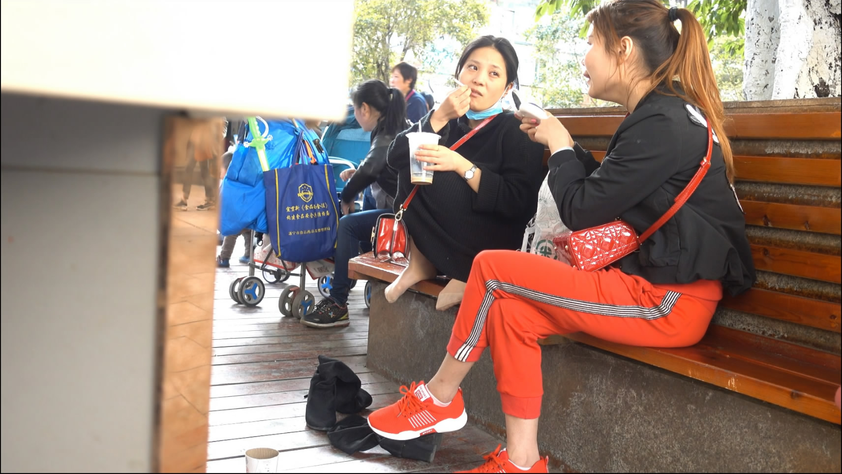 streetsnapnylon[00 02 52][20181208 223011 2]